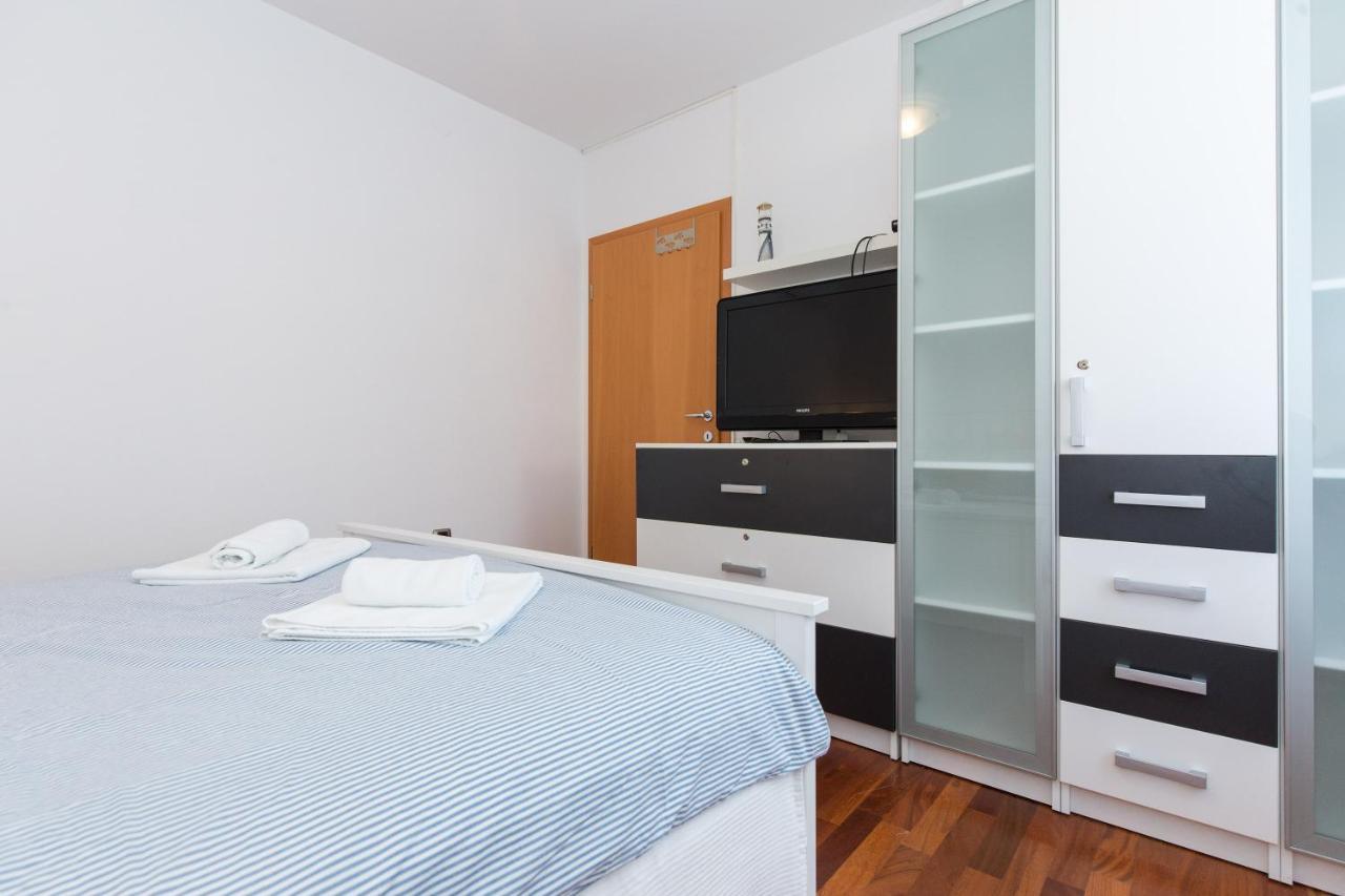 Apartment Rosmarino バスカ エクステリア 写真