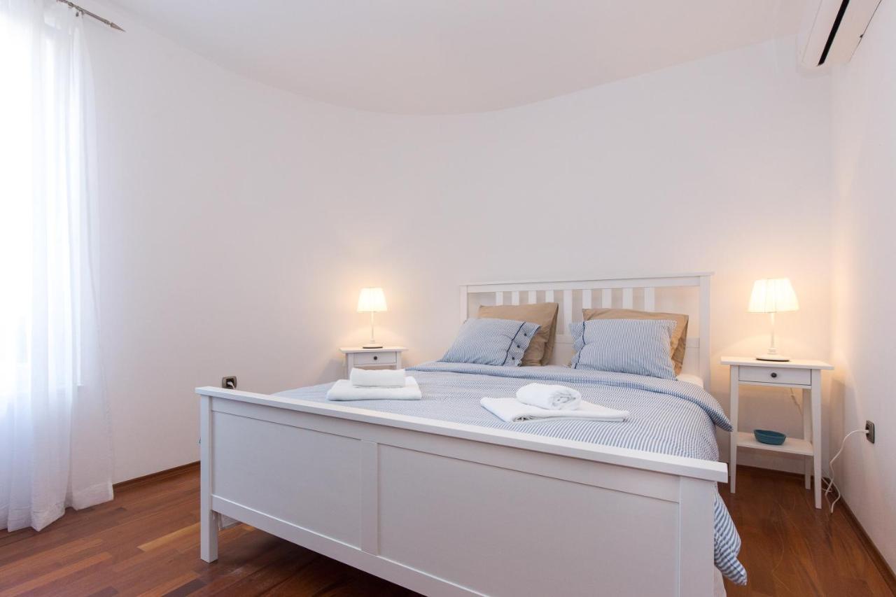 Apartment Rosmarino バスカ エクステリア 写真