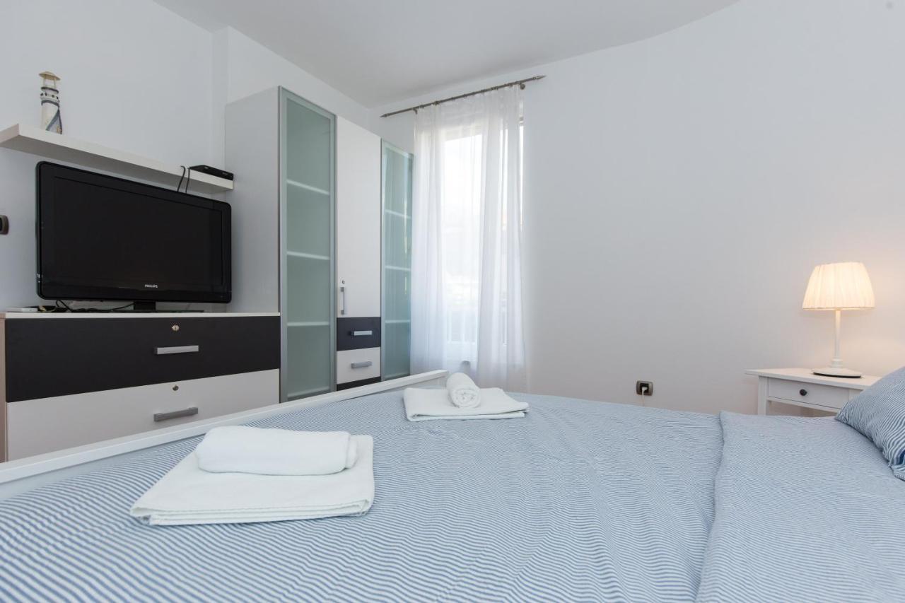 Apartment Rosmarino バスカ エクステリア 写真